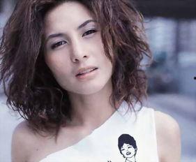 何超仪个人资料父亲,名门之后，演艺界璀璨明珠